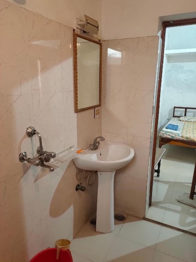 Royal Guest House Bharatpur Bagian luar foto
